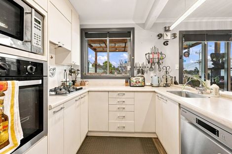 Photo of property in 166a Main South Road, Green Island, Dunedin, 9018