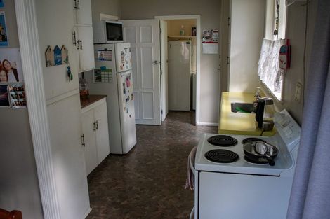 Photo of property in 29 Shackleton Grove, Stokes Valley, Lower Hutt, 5019