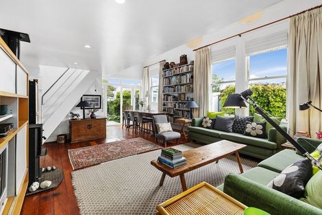 Photo of property in 118 Elizabeth Street, Mount Victoria, Wellington, 6011