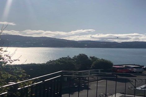 Photo of property in 21 The Crescent, Roseneath, Wellington, 6011