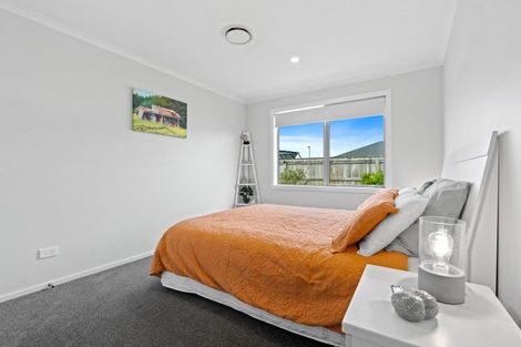 Photo of property in 4 Warrington Court, Carterton, 5713