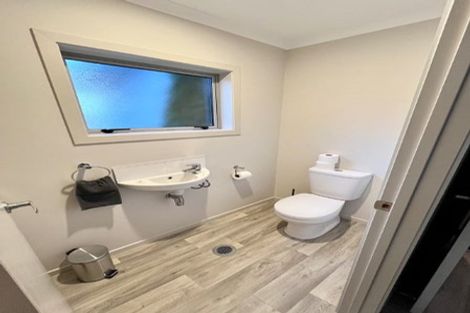 Photo of property in 2/50 Banbury Crescent, Fairfield, Hamilton, 3214