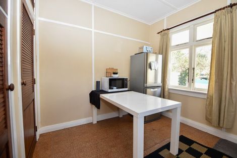 Photo of property in 259 High Street North, Carterton, 5713