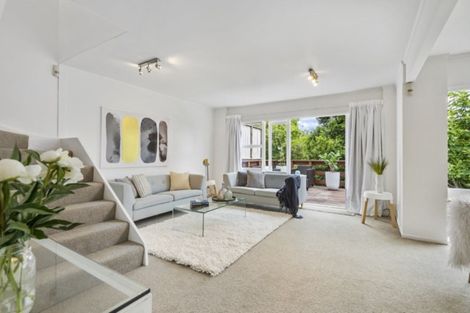 Photo of property in 4/59 Rangatira Road, Beach Haven, Auckland, 0626