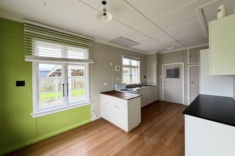 Photo of property in 3 Daniell Street, Bulls, 4818