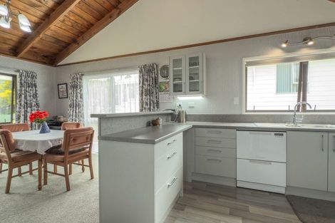 Photo of property in 7 West Crescent, Te Puru, Thames, 3575