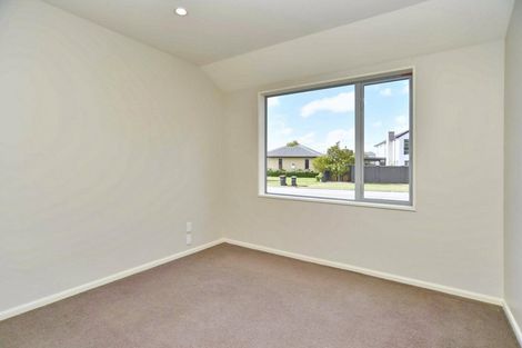 Photo of property in 49a Mcmahon Drive, Aidanfield, Christchurch, 8025