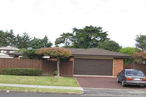 Photo of property in 86 Carnoustie Drive, Wattle Downs, Auckland, 2103