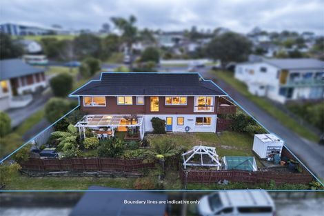 Photo of property in 51 Spence Road, Henderson, Auckland, 0612