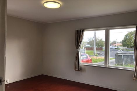 Photo of property in 17 Ascot Avenue, Henderson, Auckland, 0610