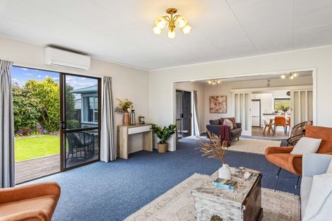 Photo of property in 287 Te Moana Road, Waikanae, 5036