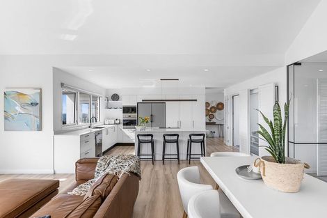 Photo of property in 30 Pacific Cliffs Drive, Gulf Harbour, Whangaparaoa, 0930