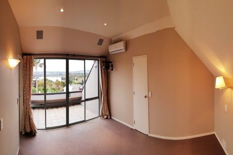 Photo of property in 15 Chisbury Terrace, Shelly Park, Auckland, 2014