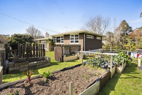 Photo of property in 10 Hillside Crescent, Westown, New Plymouth, 4310