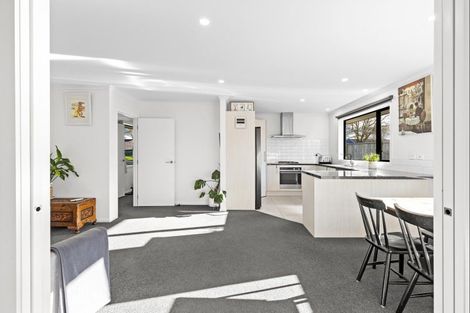 Photo of property in 9 Gibraltar Way, Fitzherbert, Palmerston North, 4410