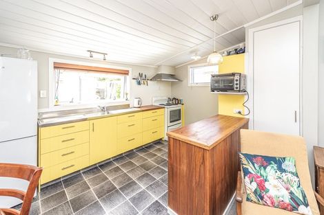 Photo of property in 12 Norfolk Street, Patea, 4520