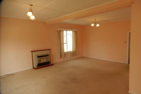 Photo of property in 16 Erin Street, Hawera, 4610