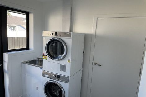 Photo of property in 215 Queens Drive, Windsor, Invercargill, 9810