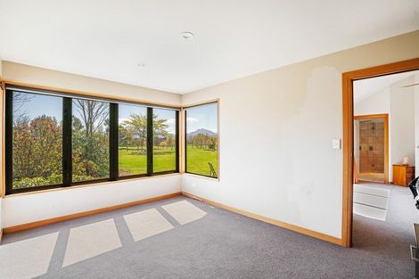 Photo of property in 36 Ruru Lane, Wanaka, 9382