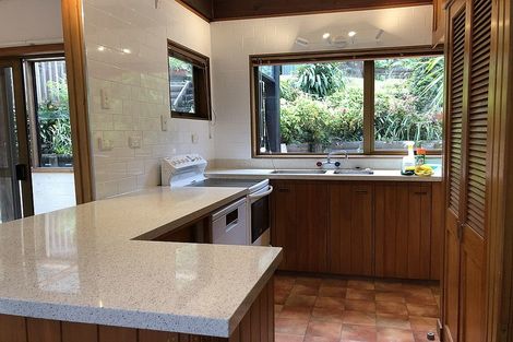 Photo of property in 4 Park Hill Road, Birkenhead, Auckland, 0626