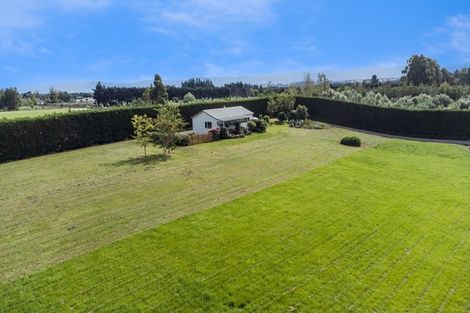 Photo of property in 16 Campbell Drive, Martinborough, 5711