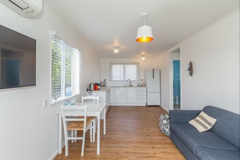 Photo of property in 12 Te Kiri Street, Himatangi Beach, Foxton, 4891