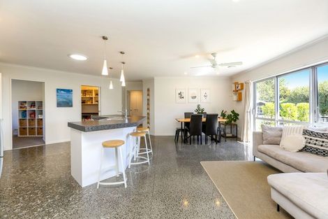 Photo of property in 67 Karamea Street, Whalers Gate, New Plymouth, 4310