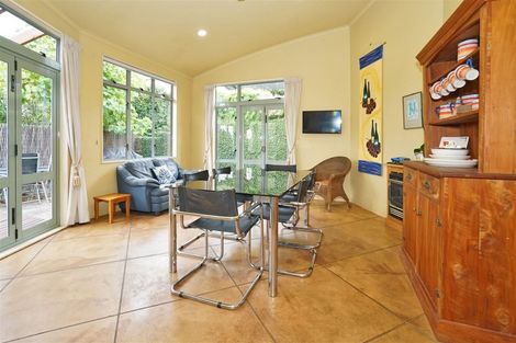 Photo of property in 11 Strata View, Western Heights, Hamilton, 3200