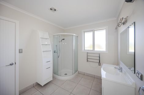 Photo of property in 62 Essex Street, Weston, Oamaru, 9401