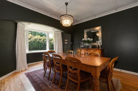 Photo of property in 247 Devonport Road, Tauranga, 3110