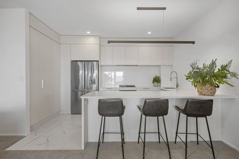 Photo of property in 250c Courtenay Street, Strandon, New Plymouth, 4312