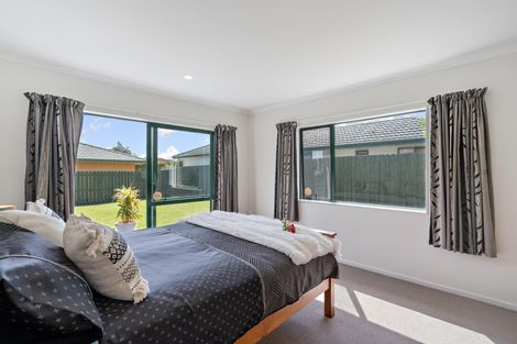 Photo of property in 42 Bellville Drive, Clendon Park, Auckland, 2103