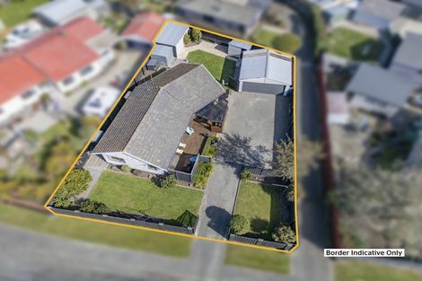 Photo of property in 6 Oakley Crescent, Hornby, Christchurch, 8042