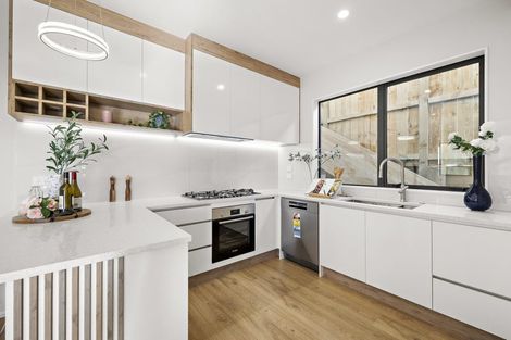 Photo of property in 23 Christella Street, Flat Bush, Auckland, 2019