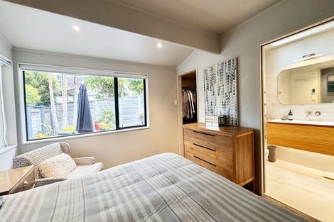 Photo of property in 15 Harper Street, Chatswood, Auckland, 0626