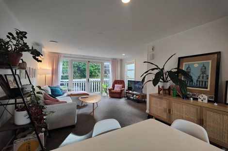 Photo of property in 12c Glenmore Street, Thorndon, Wellington, 6011