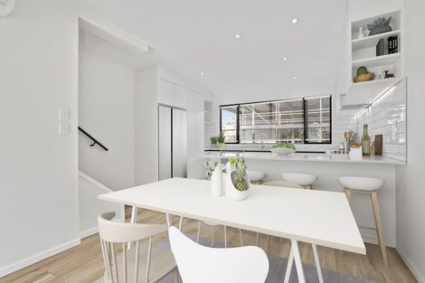 Photo of property in 10/25 Lloyd Avenue, Mount Albert, Auckland, 1025