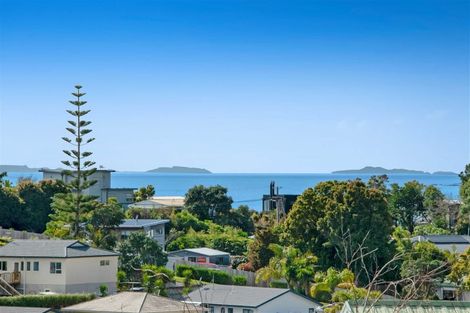 Photo of property in 8 Charlotte Street, Stanmore Bay, Whangaparaoa, 0932