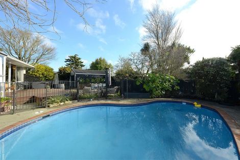 Photo of property in 20 Sandringham Place, Bryndwr, Christchurch, 8053