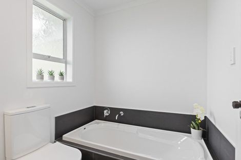 Photo of property in 6 Ranfurly Street, Waitara, 4320