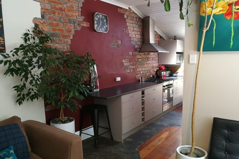 Photo of property in 180 Sutherland Road, Lyall Bay, Wellington, 6022