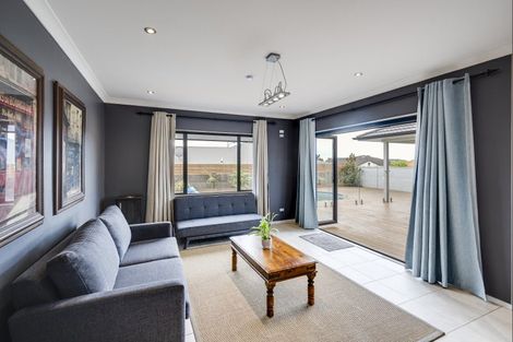 Photo of property in 2 The Croft, Havelock North, 4130