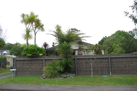 Photo of property in 92 The Circle, Manly, Whangaparaoa, 0930