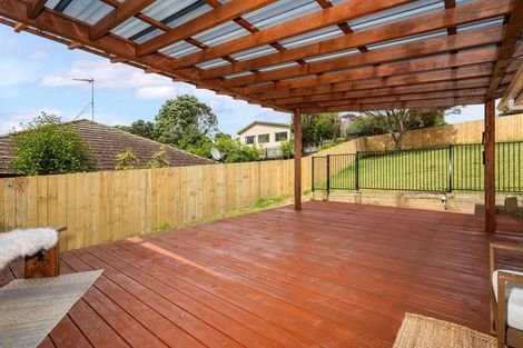 Photo of property in 34 Te Kauri Place, Helensville, 0800