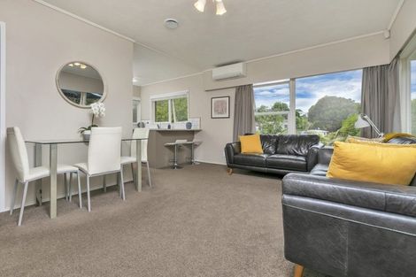 Photo of property in 1/5 Stott Avenue, Birkdale, Auckland, 0626