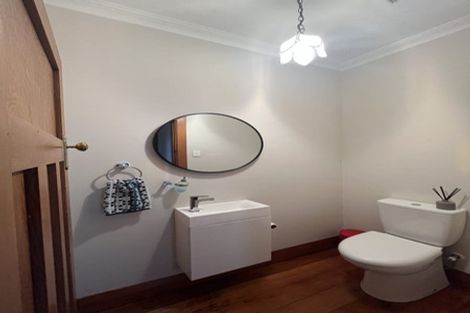 Photo of property in 19 Onehuka Road, Tirohanga, Lower Hutt, 5010