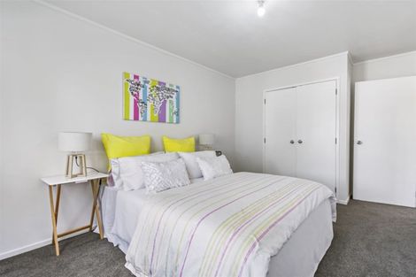 Photo of property in 103b Woodglen Road, Glen Eden, Auckland, 0602