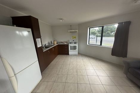 Photo of property in 2 Vine Street, Hillcrest, Hamilton, 3216