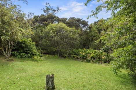 Photo of property in 8 Kauri Road, Birkenhead, Auckland, 0626