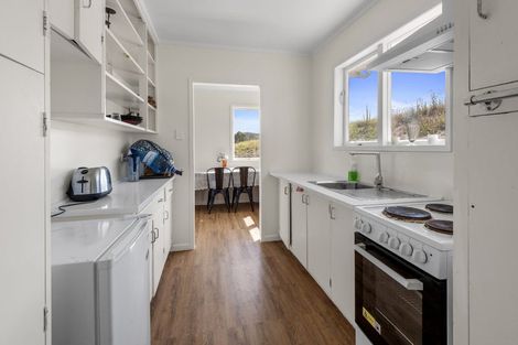 Photo of property in 217 Heatley Road, Whakapirau, 0583